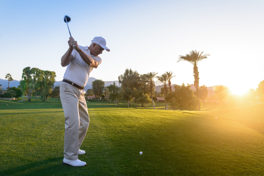 “Rollback bóng golf”: Khi khoảng cách cần được… kiểm soát