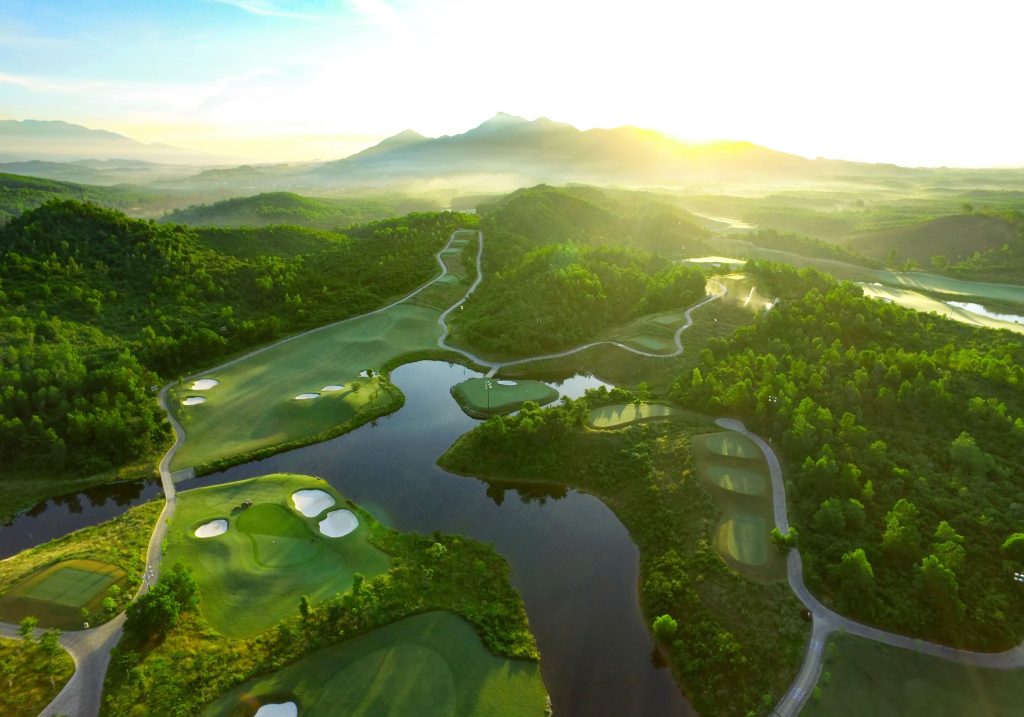 ĐÀ NẴNG – Golf & Sea Getaway