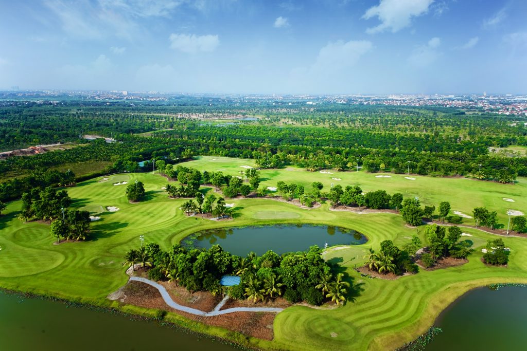 Sự Khác Biệt Giữa Học Viện Golf Quốc Tế Và Học Viện Golf Thông Thường