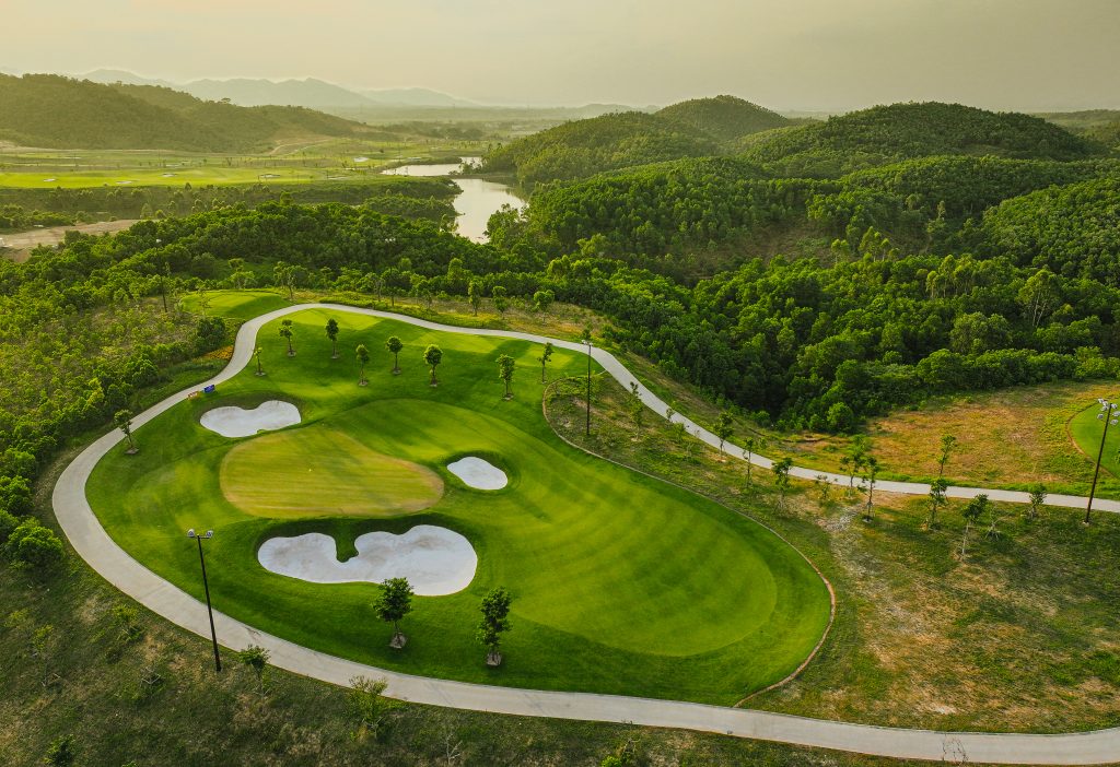 Văn Lang Empire T&T Golf Club: “Dấu Ấn Đất Tổ” Giữa Triền Đồi Phú Thọ Và Câu Chuyện Sơn Tinh – Thủy Tinh