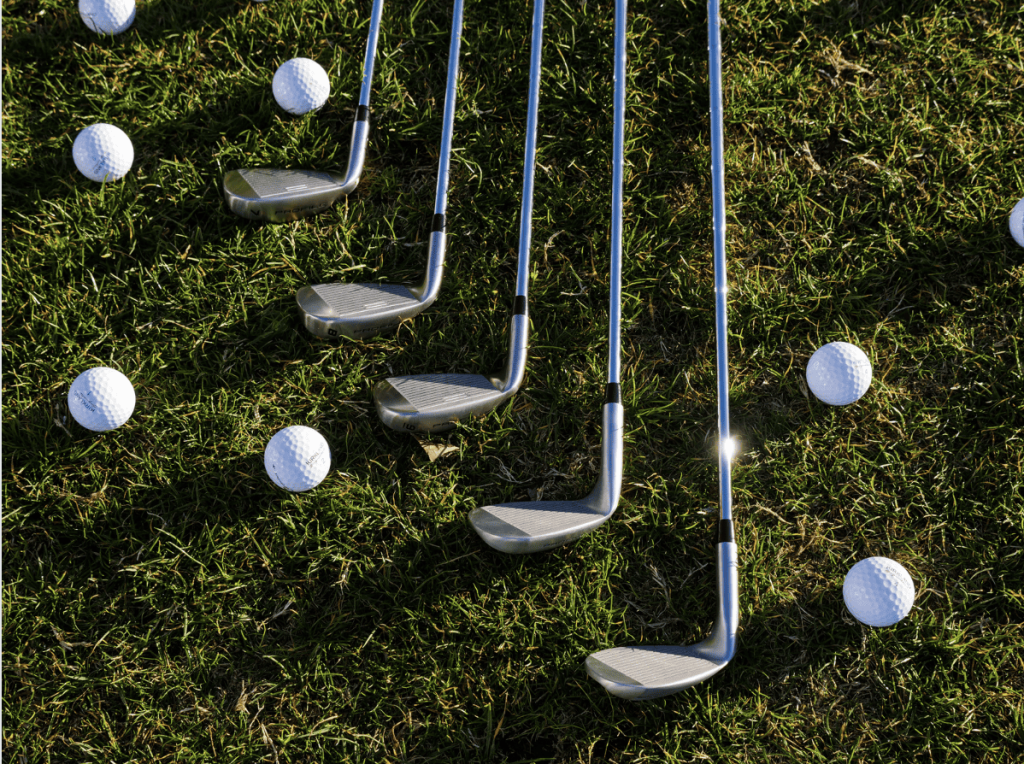 Bí Quyết Chọn Gậy Wedge, Iron, Putter Phù Hợp Với Từng Loại Cỏ Sân Golf