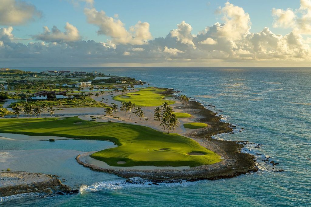 Xu Hướng Bền Vững Trong Golf: Làn Gió Xanh Thay Đổi Kiến Trúc Sân