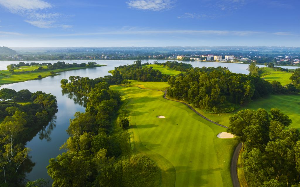 Sky Lake Resort & Golf Club