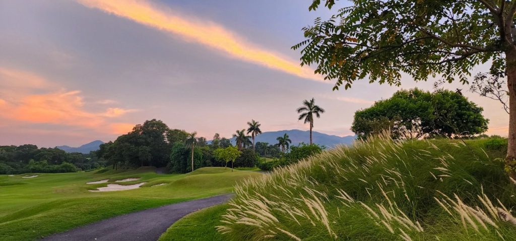 Sky Lake Resort & Golf Club