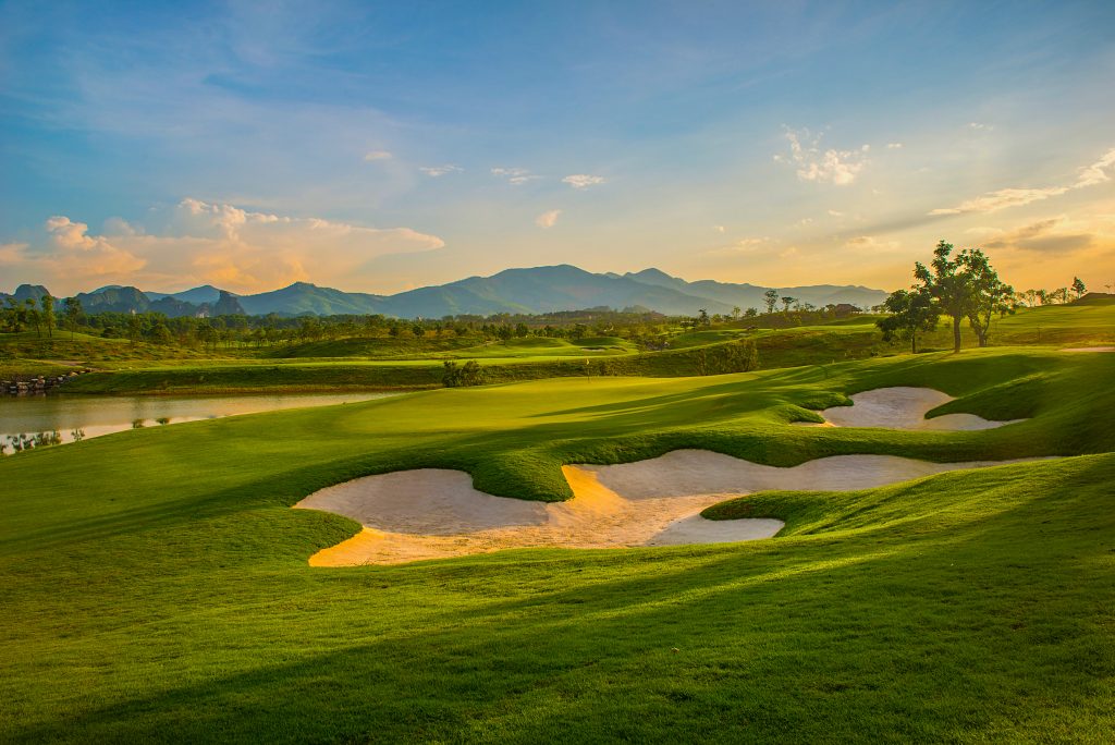 Sky Lake Resort & Golf Club