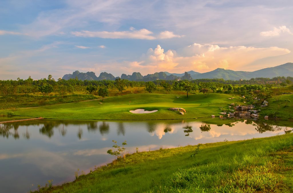 Sky Lake Resort & Golf Club