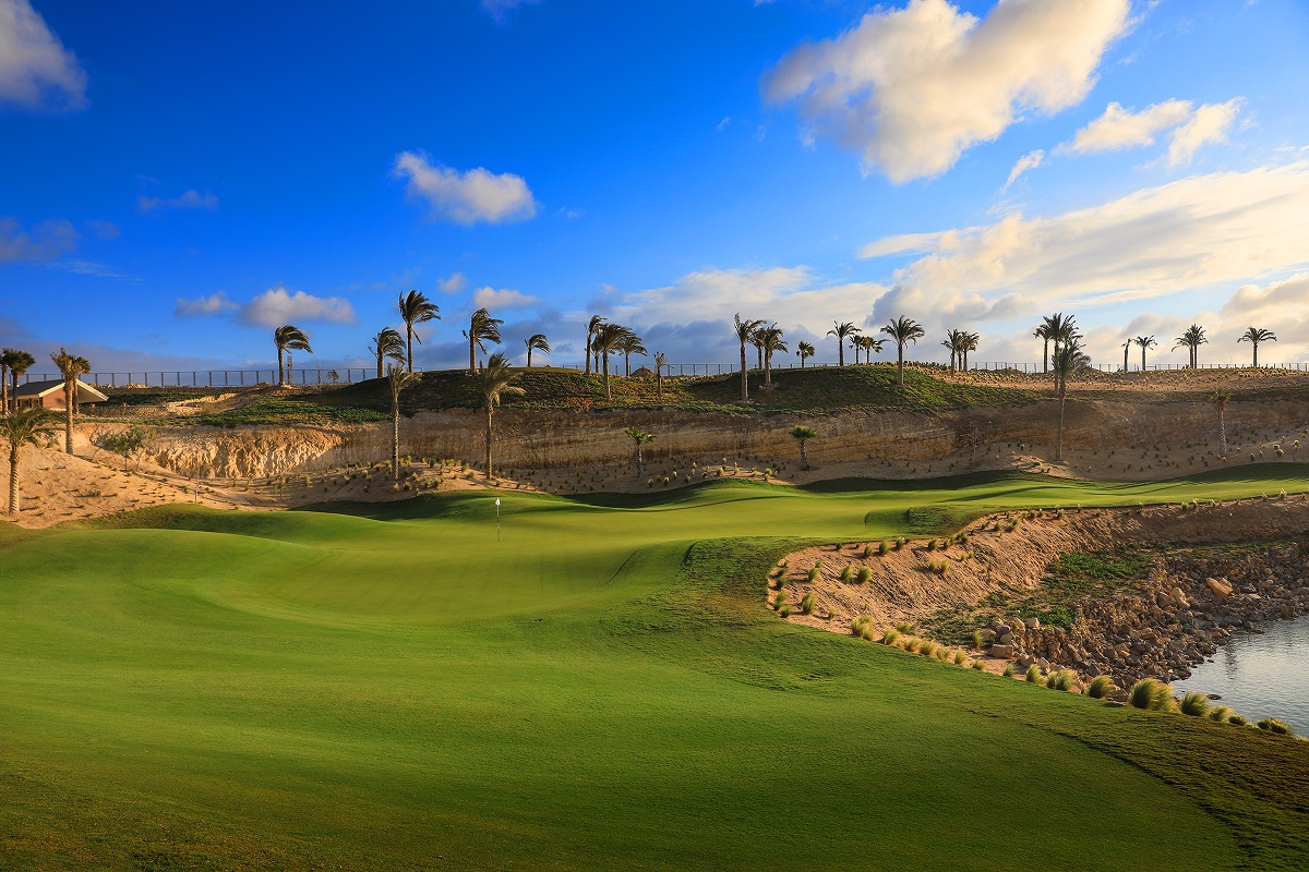 Oddur (Iceland) và Sharm El Sheikh (Ai Cập) tiêu biểu cho thiết kế “expandable layouts” – sân golf mở rộng linh hoạt theo quỹ đất và nhu cầu. (Nguồn ảnh: Trang tin Vietnam Golf Magazine)
