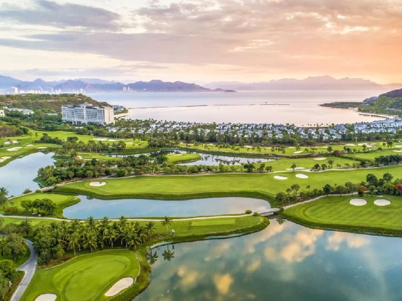 Kỷ Nguyên Trải Nghiệm Golf: 6 Xu Hướng Giữ Chân Golfer Trẻ & Thúc Đẩy Golf Việt