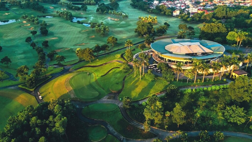 Cuộc Đua Nâng Tầm Dịch Vụ Tại Các CLB Golf: Khi “Trải Nghiệm Hội Viên” Trở Thành Vũ Khí Giữ Chân & Tăng Doanh Thu