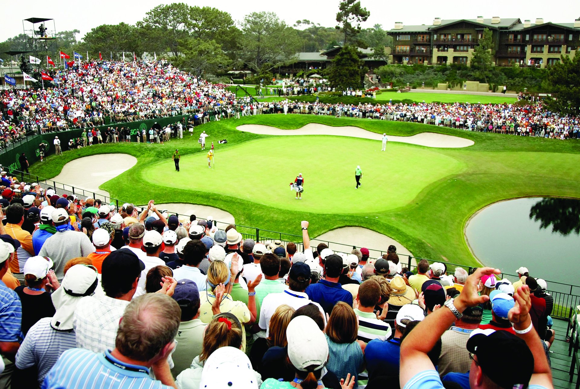 Giữa biến động nội địa, du lịch golf nổi lên như mũi nhọn kinh tế xanh, hướng tới cột mốc 1 tỷ USD và đóng góp 10% doanh thu du lịch. (Nguồn ảnh: Trang tin Vietnam Golf Magazine)