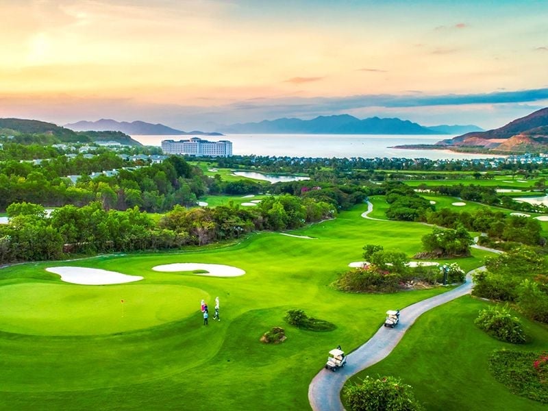 Hạ tầng golf Việt Nam đã sẵn sàng cho vị thế điểm đến khu vực, song bài toán lượt chơi và hiệu quả vận hành ngày càng trở nên gai góc. (Nguồn ảnh: Trang tin Golf Plus)