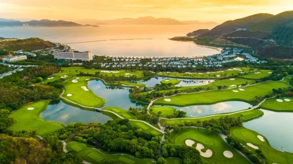 Chiến Lược Du Lịch Golf Việt Nam 2026: Từ “Danh Hiệu Toàn Cầu” Đến “Doanh Thu Tỷ Đô”