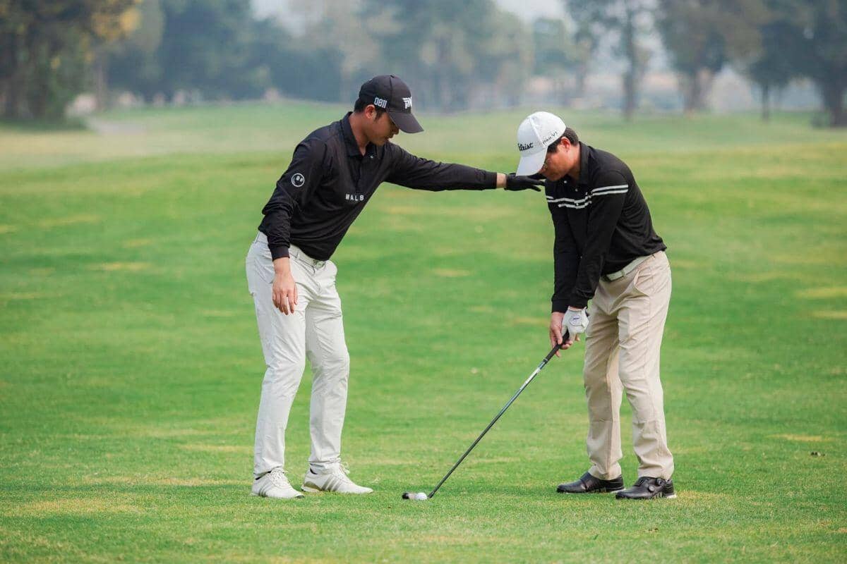 Hậu trường sân golf là chuỗi nghề chuyên nghiệp, nơi HLV và caddy giỏi có thể đạt thu nhập vượt xa lao động phổ thông. (Nguồn ảnh: Tin tức Baygolf)