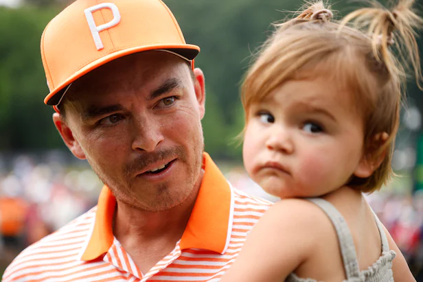 Nhìn Từ Hình Mẫu Rickie Fowler: Cha Mẹ Tinh Hoa Đang Đầu Tư “Giá Trị Vô Hình” Gì Cho Con Qua Golf?