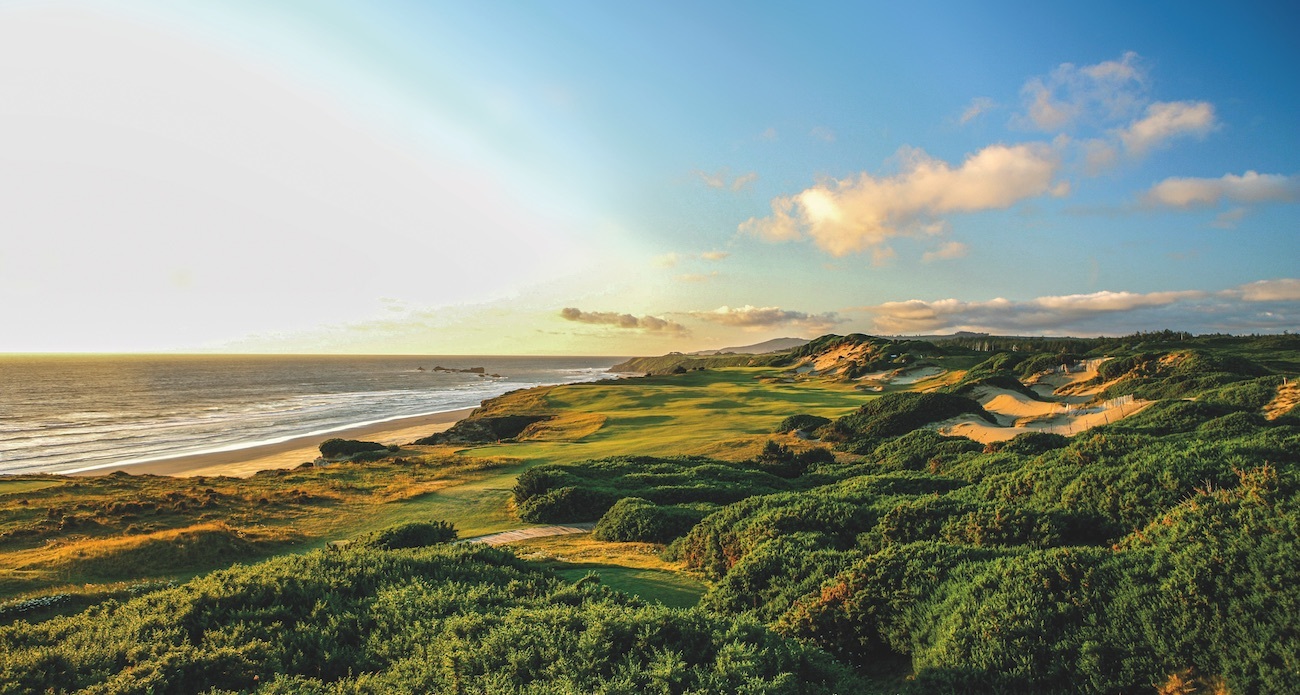 Giữa gió lạnh Oregon và tiếng sóng Thái Bình Dương, Nguyễn Anh Minh tạo nên vòng đấu kỷ lục tại Pacific Dunes. (Nguồn ảnh: Trang tin Bunkered)