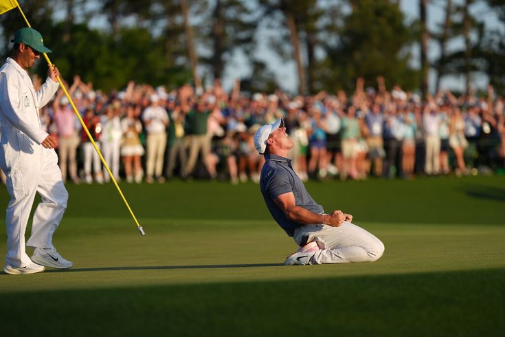 Rory McIlroy Bảo Vệ Chiếc Áo Xanh: Khi Augusta Không Còn Là “Ác Mộng” Mà Trở Thành “Ngôi Nhà”