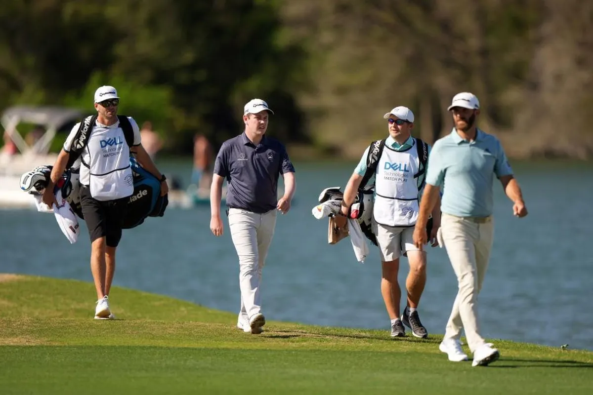 Một cú putt không bao giờ đi thẳng — caddie giỏi nhìn thấy trước quỹ đạo cong mà mắt thường dễ bỏ lỡ. (Nguồn ảnh: Trang tin Golf Việt)