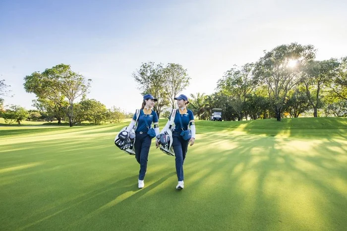 Caddie Cần Bằng Cấp Gì? Điều Kiện Tuyển Dụng Thực Tế Tại Các Sân Golf Việt Nam