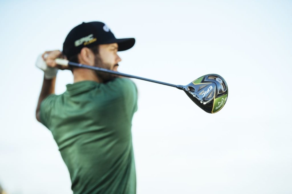 Gậy Golf “Biết Nghĩ” Và Bài Toán Tiền Thật: Ai Đang Kiếm Tiền Từ Làn Sóng AI Golf Tại Việt Nam?
