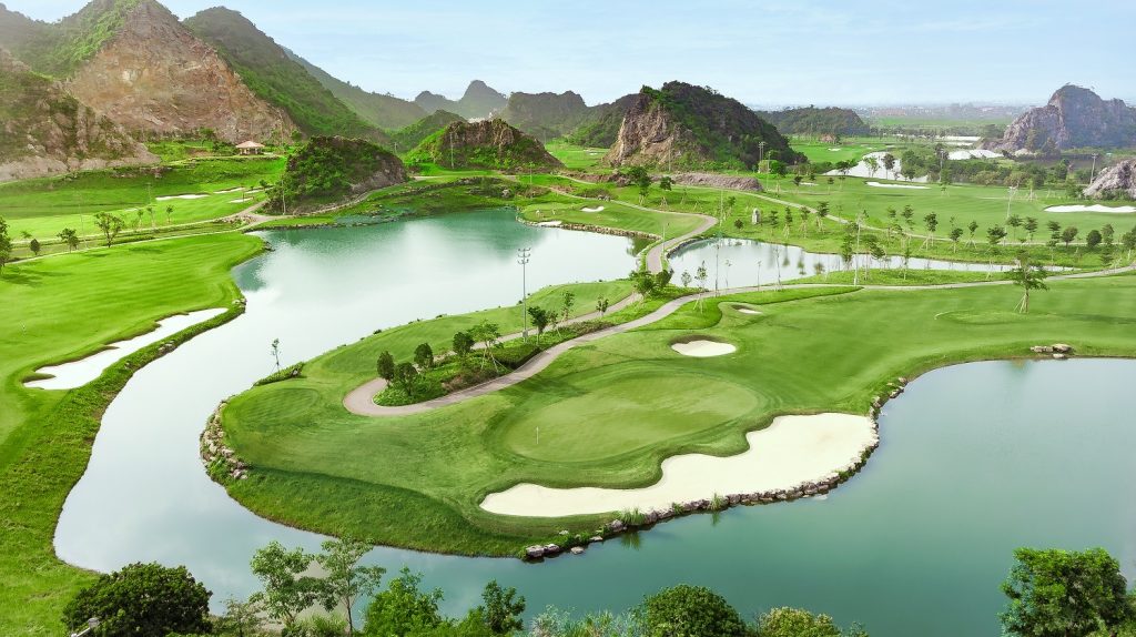 Biến Địa Hình Tồi Tệ Nhất Thành Tuyệt Tác: Câu Chuyện Của Sân Legend Valley (Hà Nam)