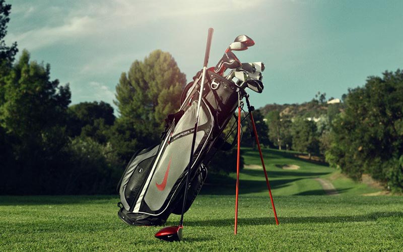Các học viện golf hiện đều hỗ trợ thuê hoặc mượn gậy, giúp người mới tiết kiệm chi phí trong giai đoạn đầu làm quen môn chơi. (Nguồn ảnh: Trang tin Golffami)