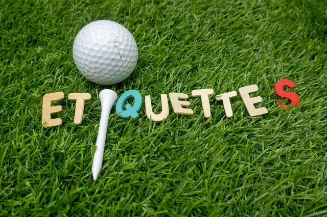 Golf Etiquette: 15 Quy Tắc Ứng Xử [2026]