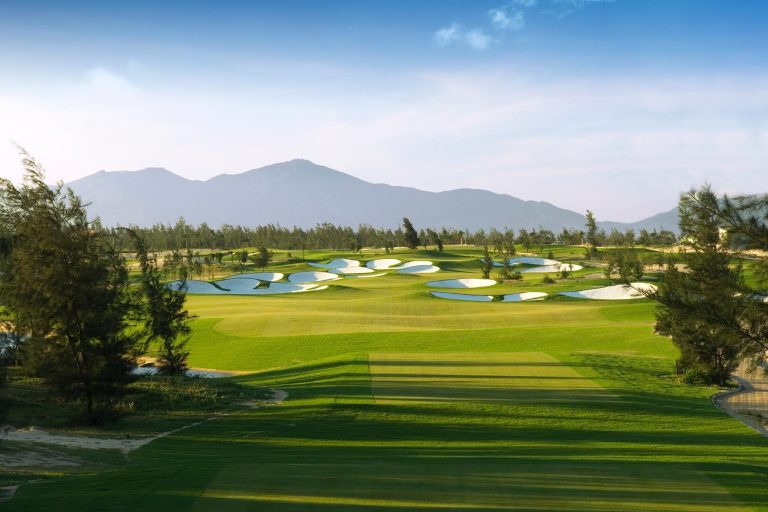 Montgomerie Links
