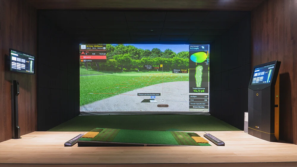 Sau Cuộc Đua Launch Monitor, Indoor Golf Bước Vào Cuộc Đua Giữ Khách