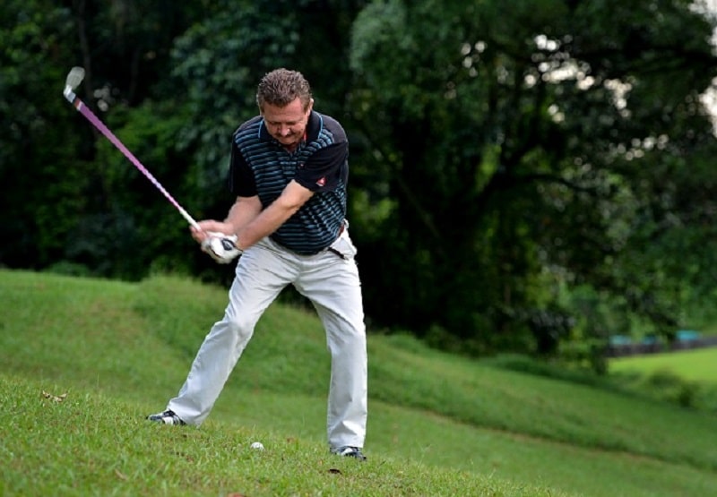 Nghệ Thuật “Sinh Tồn” Trên Sân Golf: 3 Chiến Lược Rút Lui Chiến Thuật Để Triệt Tiêu Hố Đấu Thảm Họa