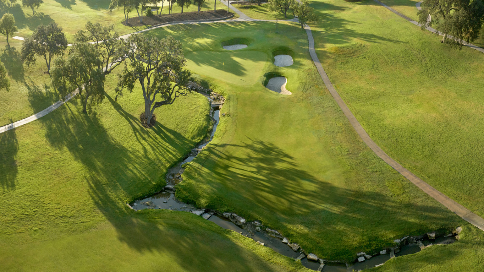 Course Rating là điểm số kỳ vọng của golfer scratch, giúp phân biệt độ khó thực tế của từng bộ tee thay vì chỉ nhìn par. (Nguồn ảnh: Trang tin USGA)