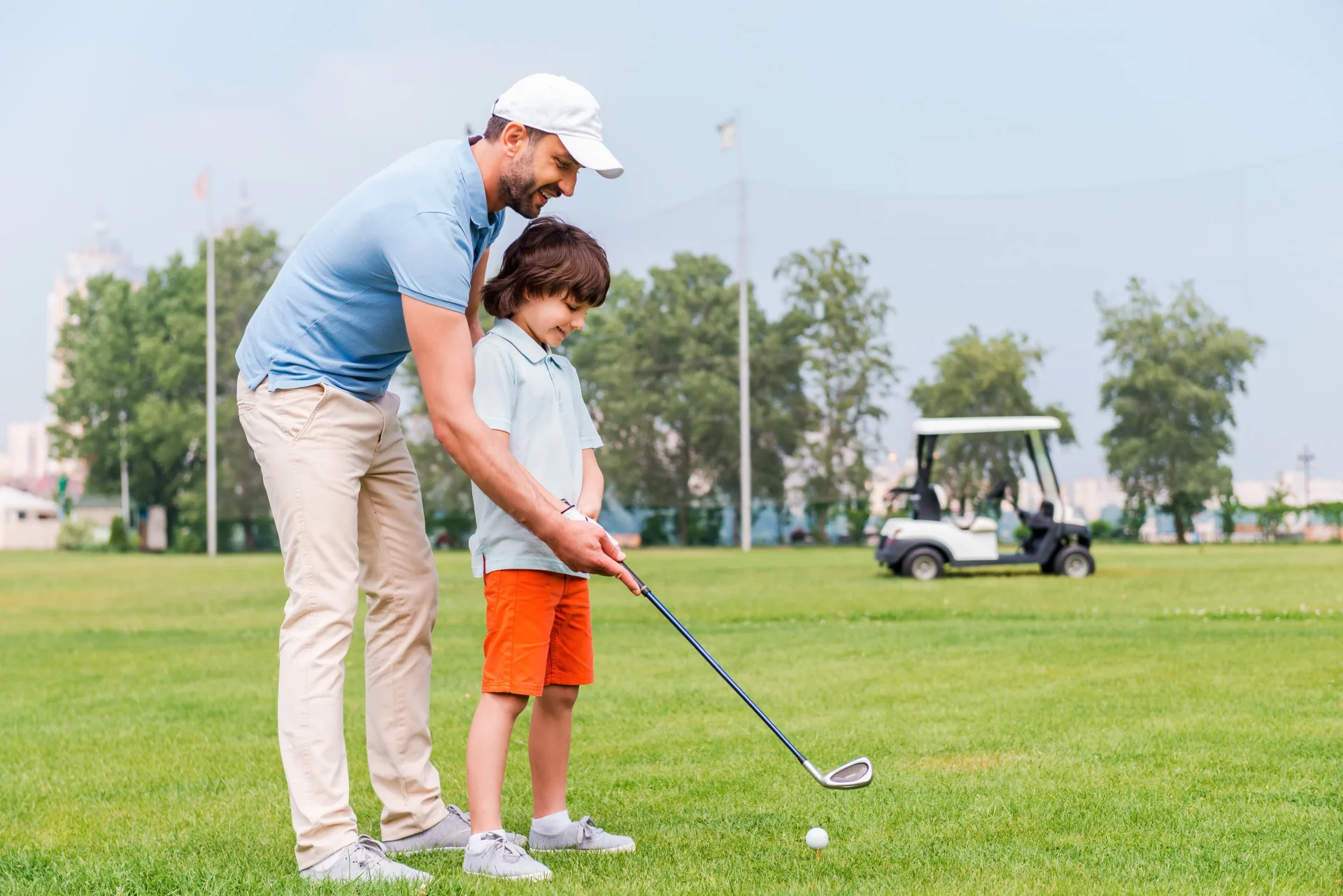 Buổi học golf đầu tiên cần đảm bảo an toàn, minh bạch và tôn trọng học viên thay vì tạo áp lực hoặc bán khóa học. (Nguồn ảnh: Trang tin Stonebridge Golf Club)