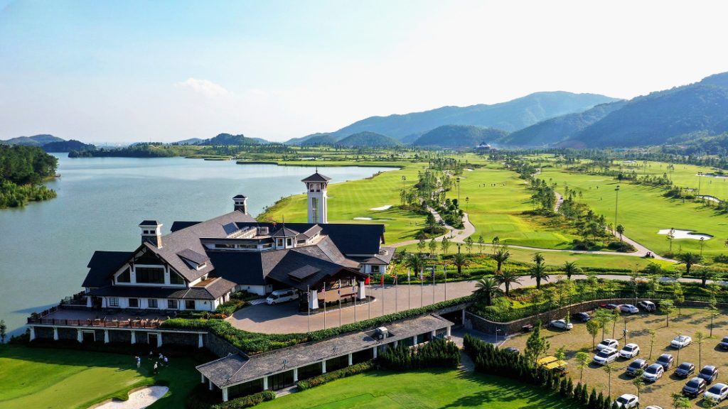 Gần 100 Sân Golf, Nhưng Việt Nam Có Bao Nhiêu Sân Thực Sự Biết Mình Phát Thải Bao Nhiêu Carbon?