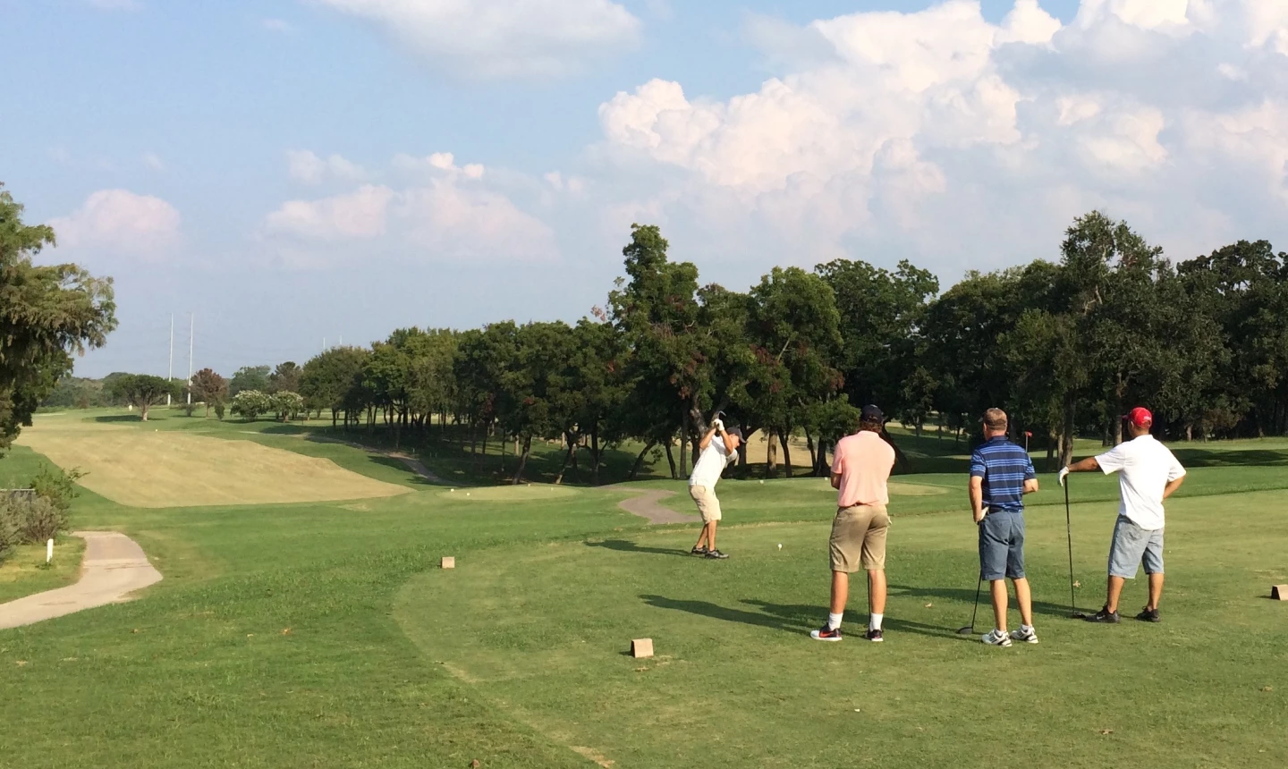 Không có một chuẩn 4 giờ cho mọi sân golf; mục tiêu tốc độ vòng chơi cần dựa trên dữ liệu và điều kiện vận hành riêng. (Nguồn ảnh: Trang tin GolfPass)