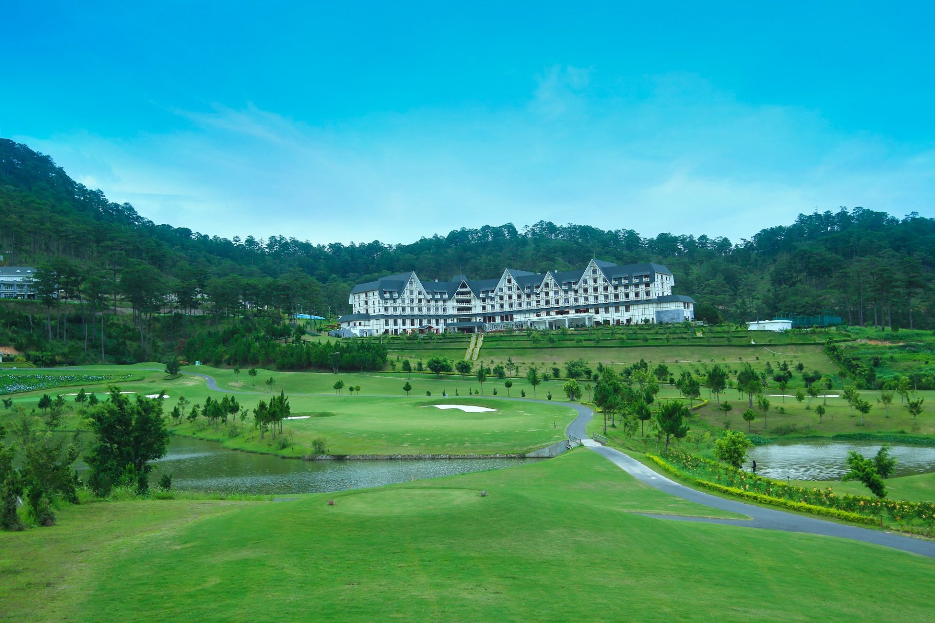 công nghệ sân golf