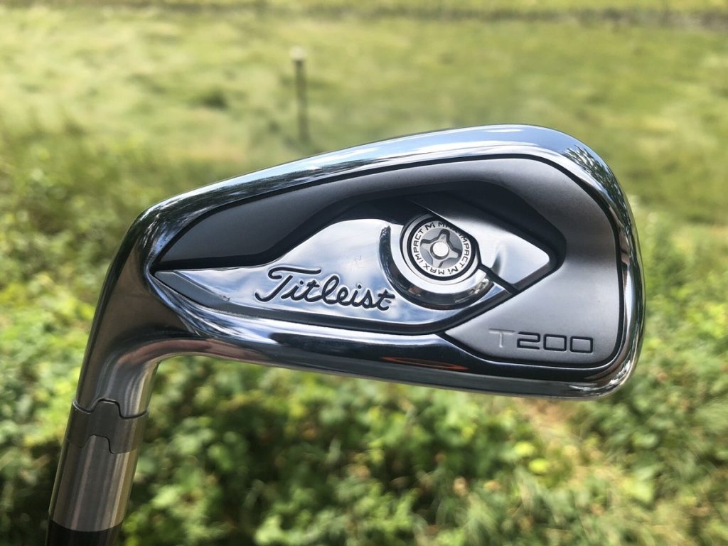 Gậy Sắt Đánh Xa Hơn Chưa Chắc Tốt Hơn: Robot Test 30 Mẫu Iron 2026 Cho Thấy Điều Golfer Thường Bỏ Qua Khi Mua Gậy