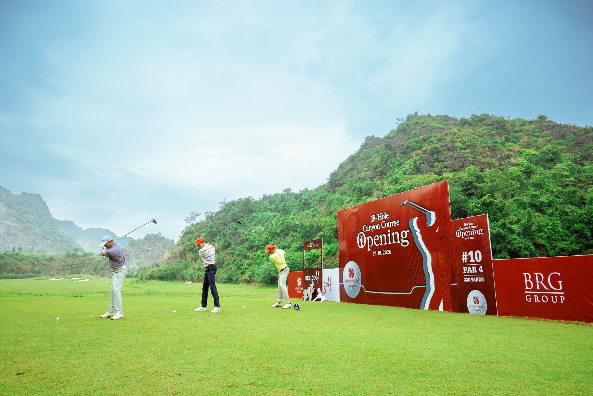 Legend Valley 36 hố