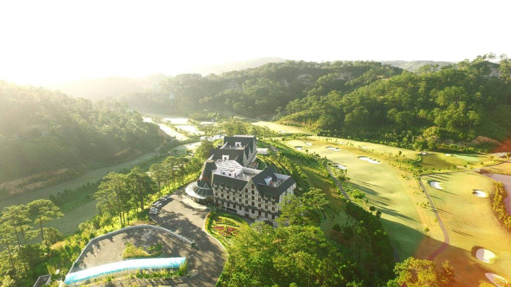 Sân golf Việt Nam có thể học gì từ một “cửa vào golf”?