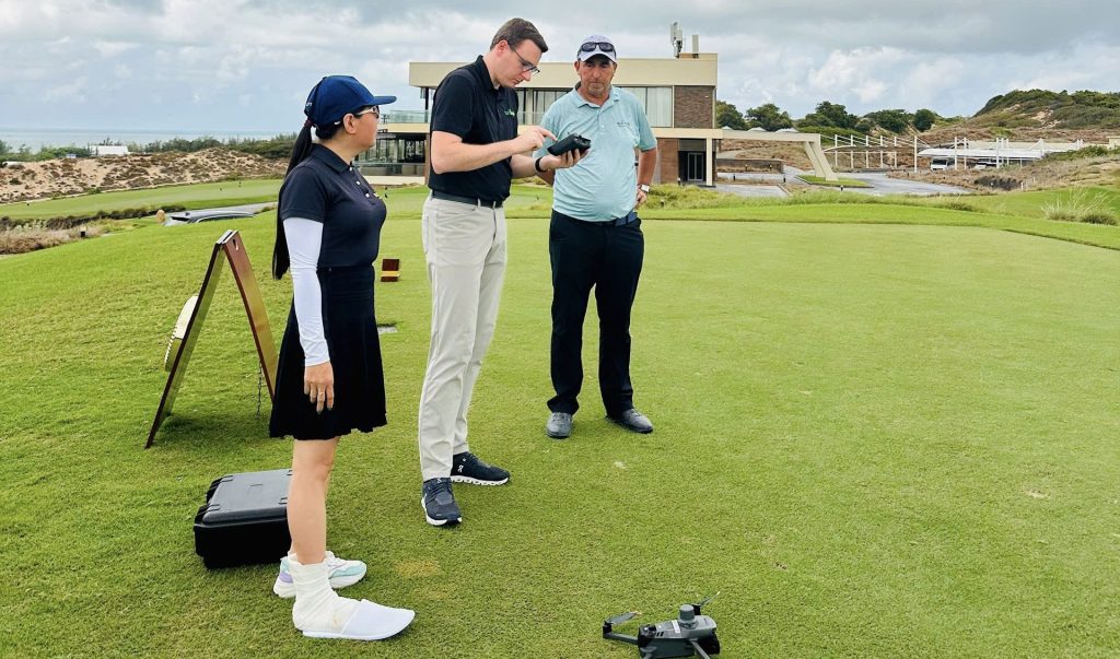 AI Trong Sân Golf: Bỏ Chữ “AI”, Nó Đang Giúp Việc Gì?